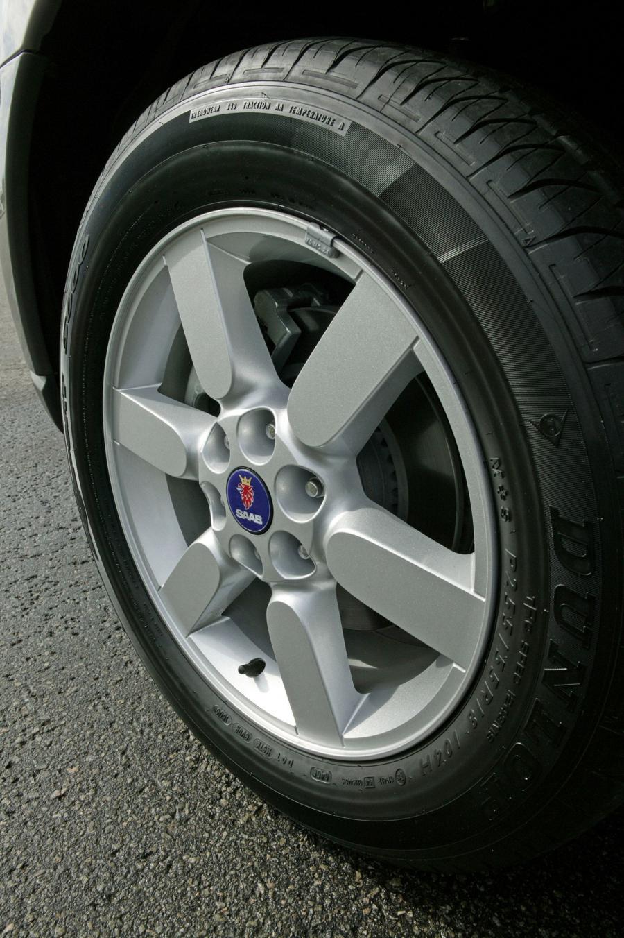  Saab 9-7X 2006 года  (фото 18 из 64)